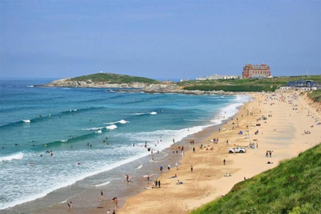 Large 5 Bed 3 Bath House 300 Meters From Beach And Restaurants New Quay エクステリア 写真